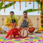 तुलसी विवाह 2025 में तुलसी माता और शालिग्राम जी के प्रतीकात्मक विवाह का दृश्य, मंडप में सजी रंगोली, फूलों और दीपों से सजी सजावट के साथ भक्त पूजा करते हुए