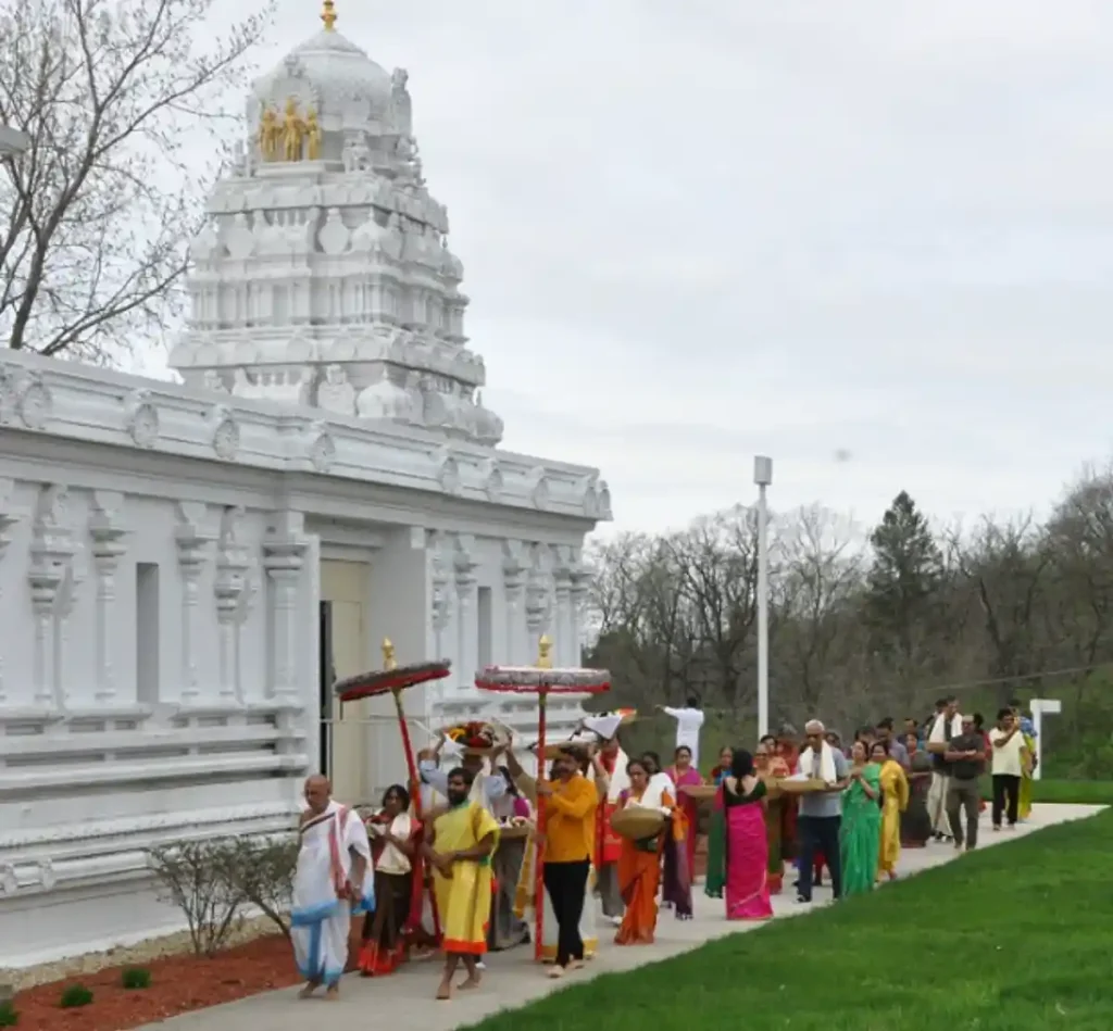 Hindu Temple of Greater Chicago, Illinois